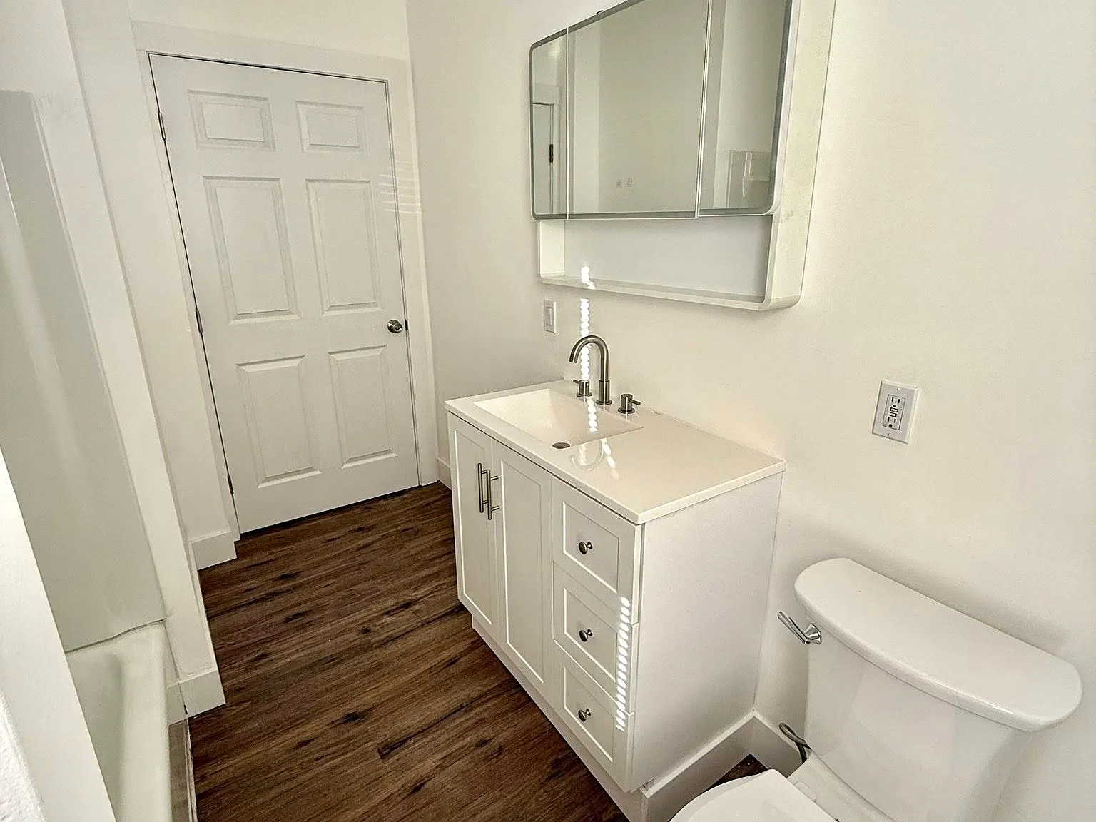 4 bed, 1035 sqft, $2,650 — Photo 3