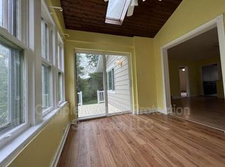 825 E Cleveland Ave, Hobart, IN 46342