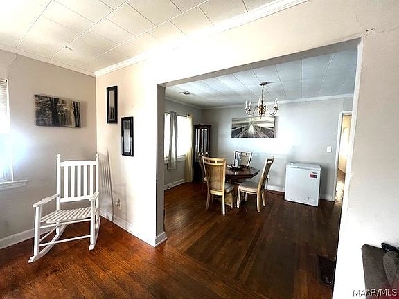 3rd image of 2035-2037 West St