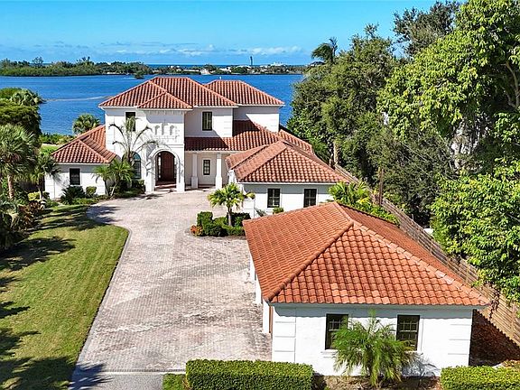 3rd image of 730 Sarabay Rd