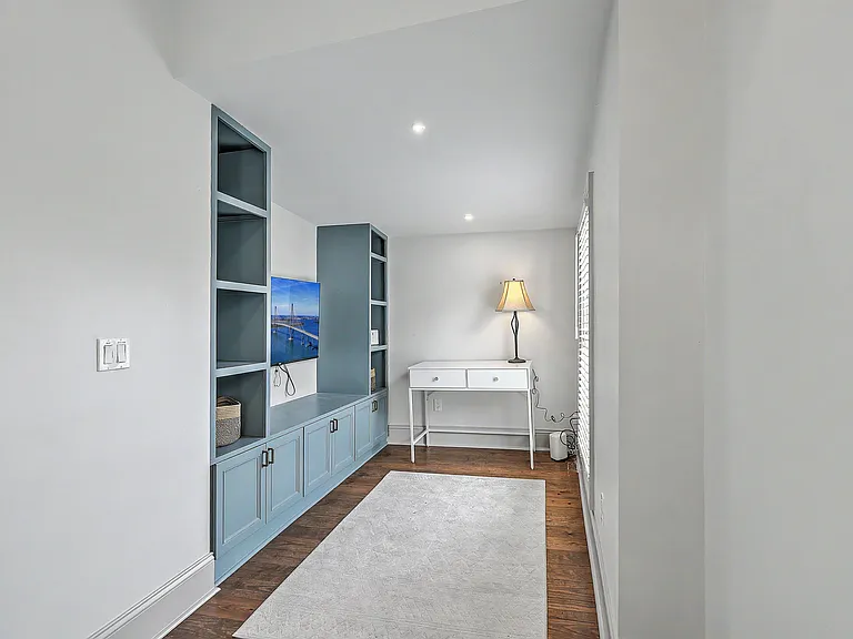 75 Smith St — Photo 32