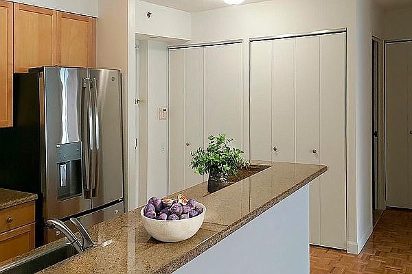 1st image of 333 E 102nd St APT 103
