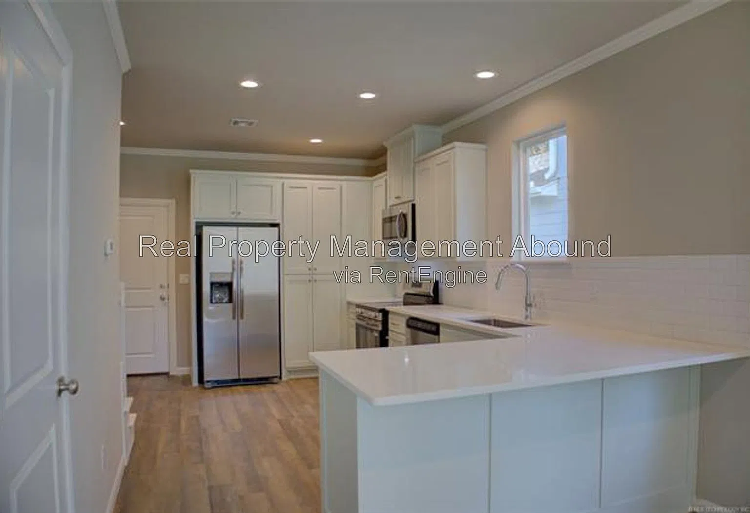 2 bed, 2.5 bath, 1120 sqft, $1,500 — Photo 3