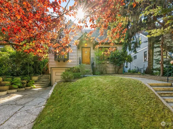 8047 Ashworth Avenue N, Seattle, WA 98103