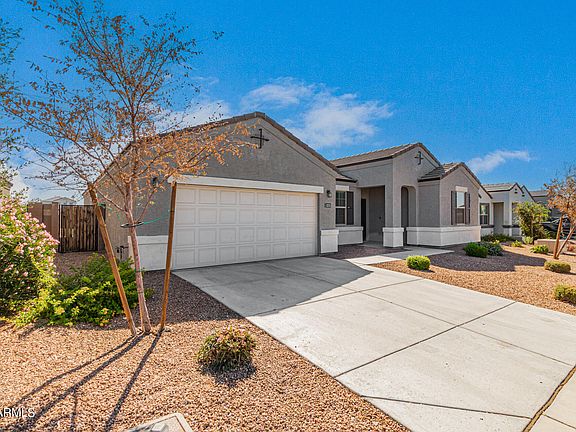 2nd image of 3235 N BROOKLYN Drive