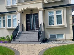 4267 Parker St, Burnaby, BC V5C3C4