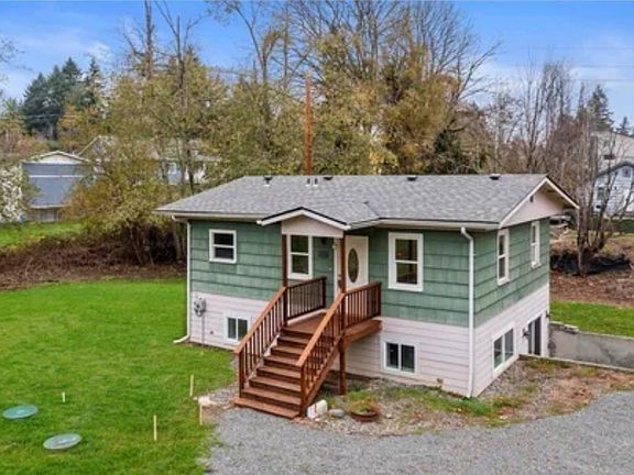 2nd image of 22235 Military Rd S #B