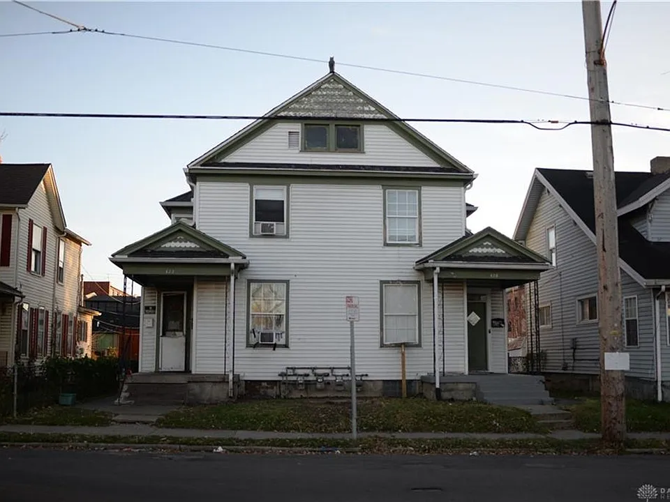 820-822 Huffman Ave