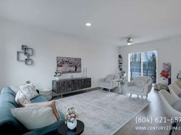 16433 Watson Dr #1304, Surrey, BC V4N 6R9