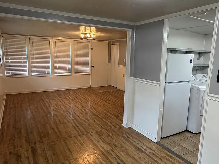 422 Harmon Hts — Photo 5