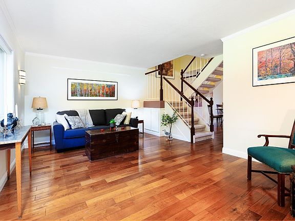 3rd image of 1450 Carnot Dr