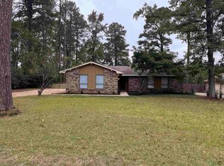 7507 S Pinewood Dr, Pine Bluff, AR 71603