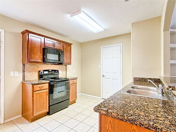 5th image of 18742 Driftwood Springs Dr