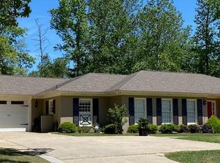 570 Fox Ridge Rd, Eufaula, AL 36027