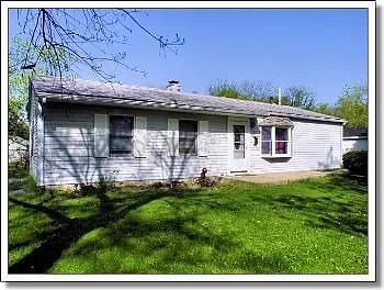 1424 N Russell Ave photo 1