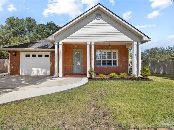 2208 McLeod St, Pensacola, FL 32502