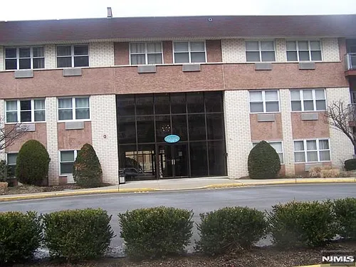 1111 River Rd Photo 1