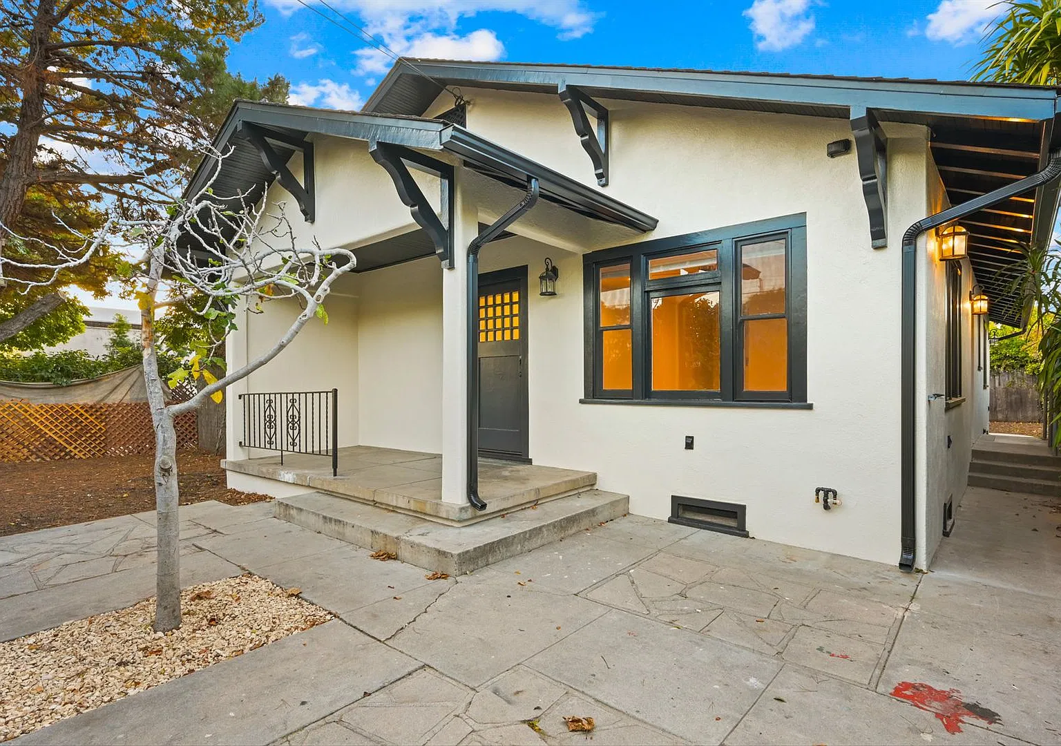 1001 & 1003 Neil Park Avenue — Photo 1