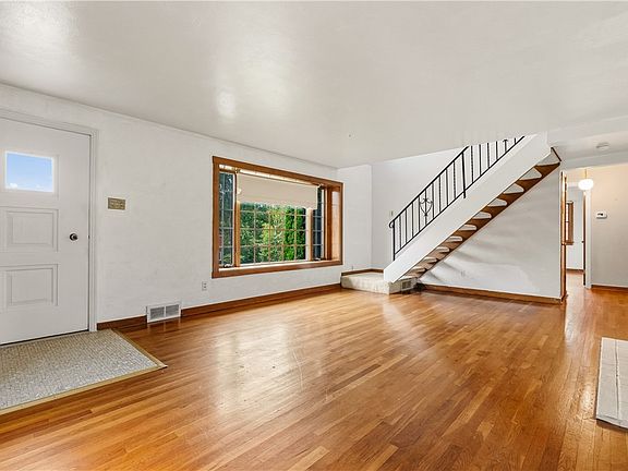 4th image of 4358 E Brightview Ave