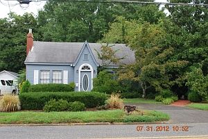 1st image of 305 S Central Ave