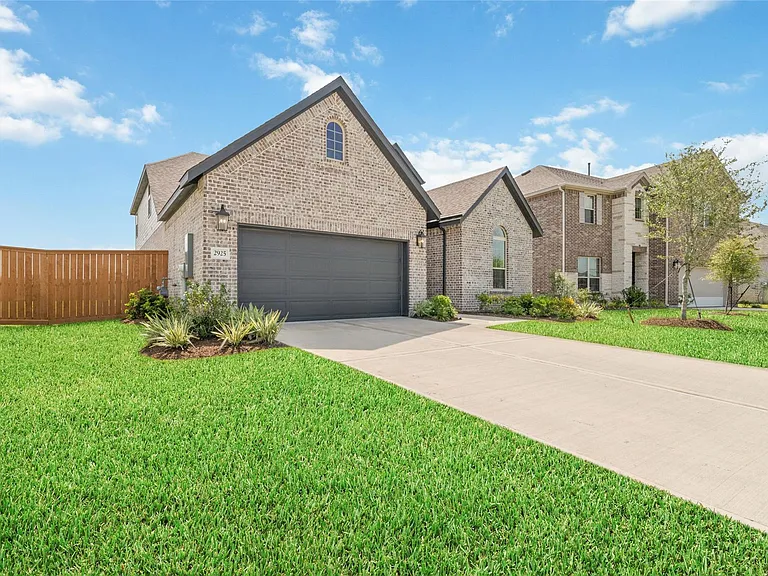 2925 Gleason Terrace Ln — Photo 3