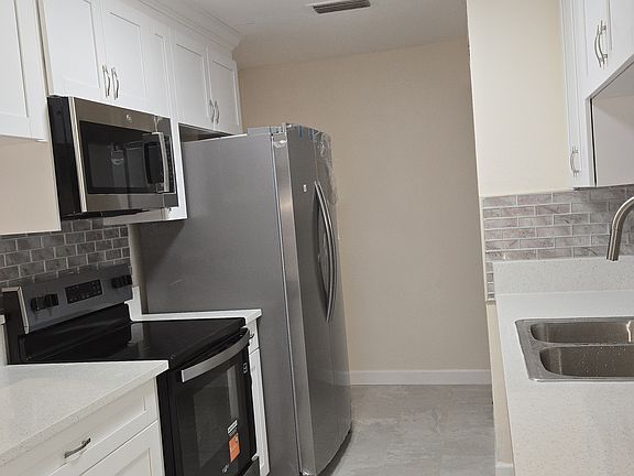 2nd image of 5121 Eldorado Dr