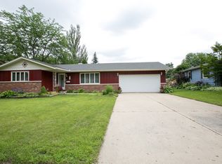 115 McKinstry Dr, Elgin, IL