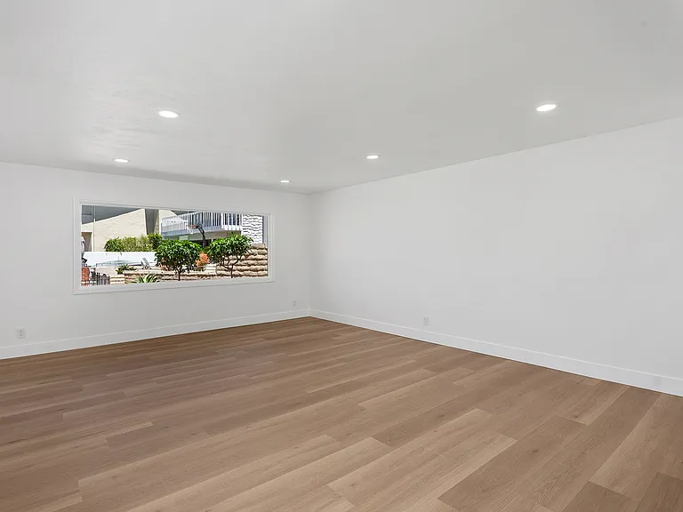 4051 Mistral Dr — Photo 7