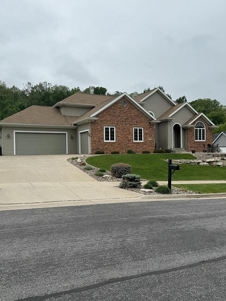 2260 Quarry LANE, La Crosse, WI 54650 | Zillow