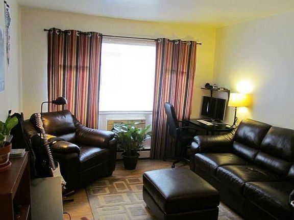 5th image of 1945 N Oakland Ave APT 8