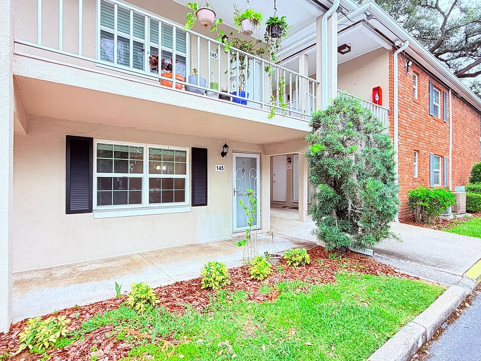 2500 Lee Rd #145