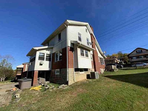 3rd image of 253 N Main St