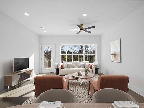 5th image of 307 Kanis Ridge Dr