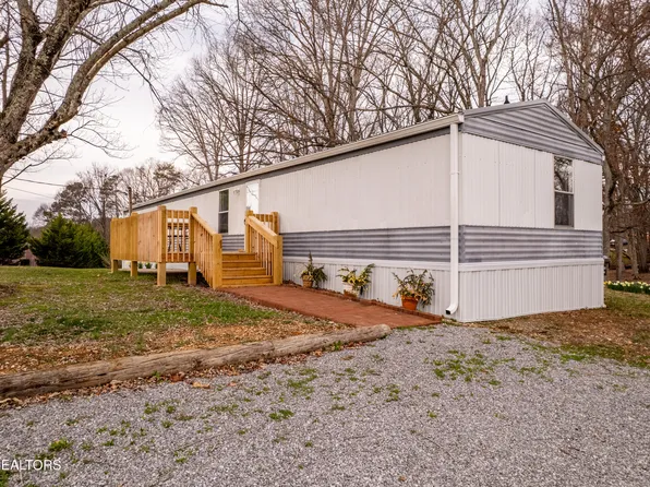 1122 Wooddale Church Rd, Strawberry Plains, TN 37871