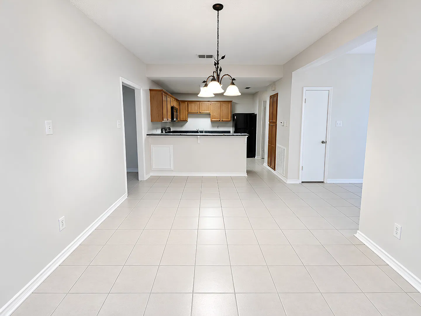 5839 Creek Side Circle — Photo 4