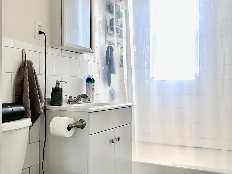 238 Cedar St #2 — Photo 10