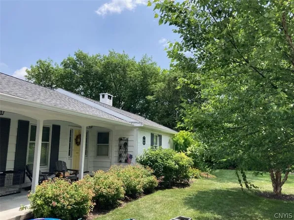 2886 W Lake Rd, Skaneateles, NY 13152