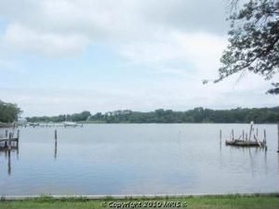 121 Parks Rd, Chester, MD, 21619