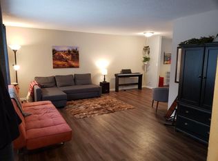 900 E Old Shakopee Rd, Bloomington, MN 55420