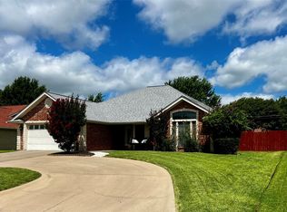 1425 Glenwood Dr, Stephenville, TX 76401