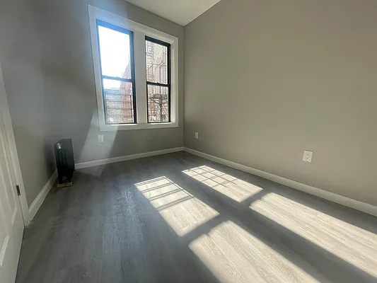 Rented by Bruma Realty LLC | media 10