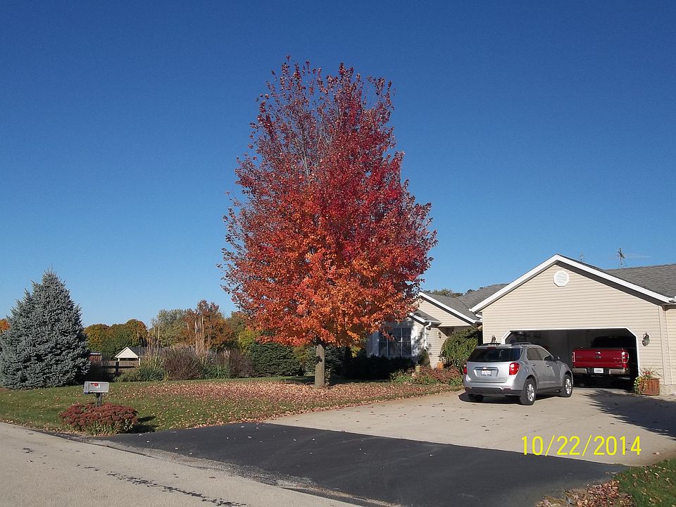1st image of 25 Quail Hollow Est