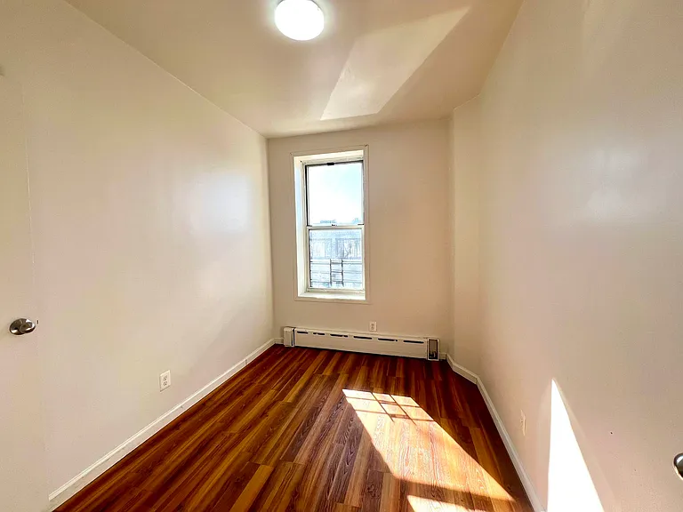 111 Montauk Ave #2 — Photo 6