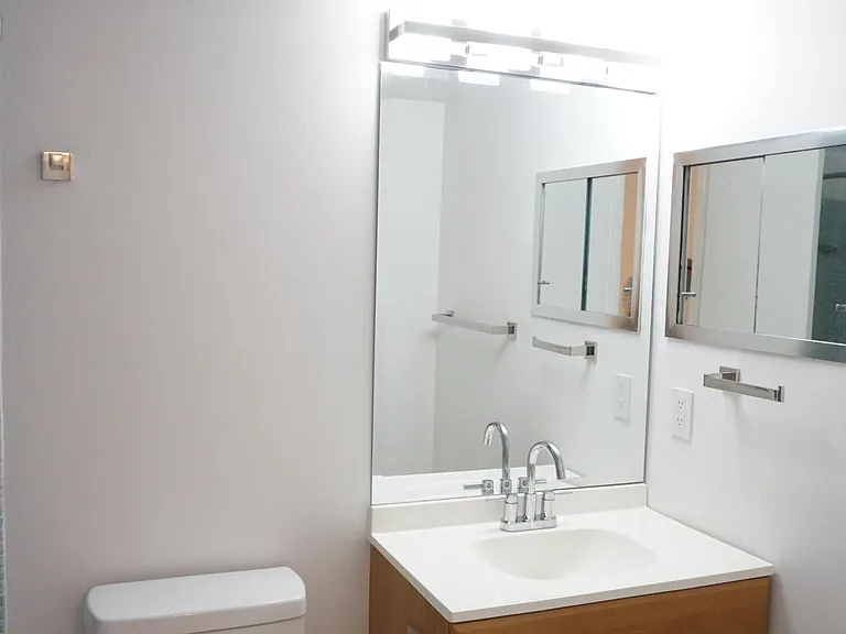 50 Canterbury Dr E #B — Photo 8