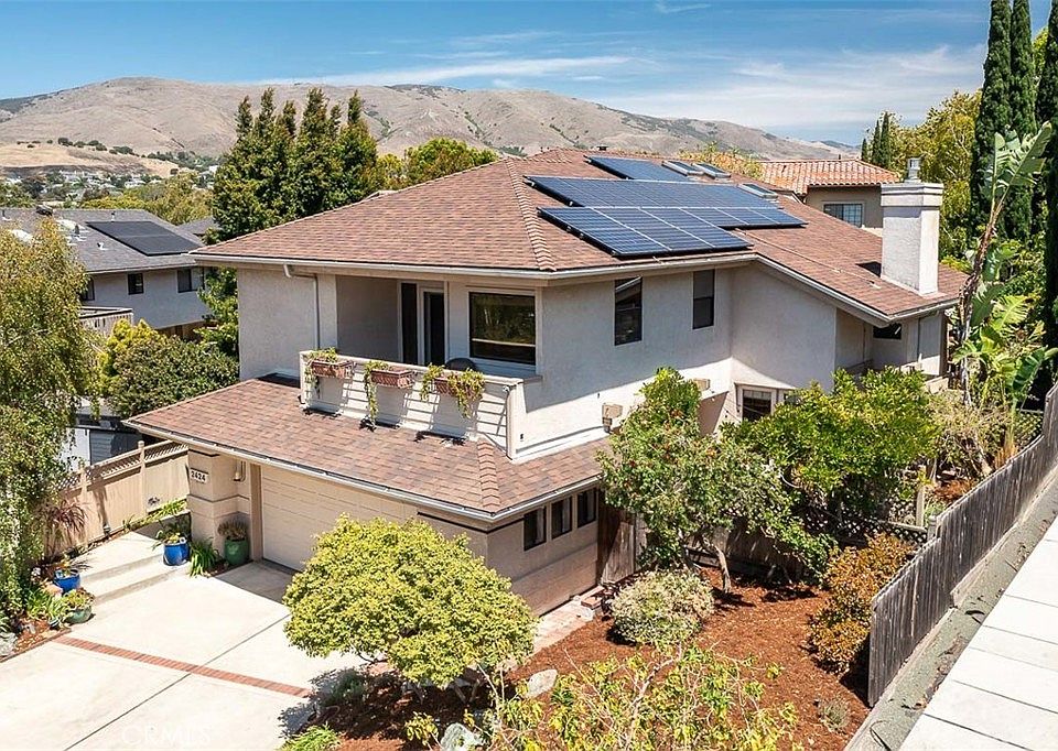 1st image of 2424 Cumbre Ct