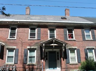 62 Grove St, Fitchburg, MA 01420