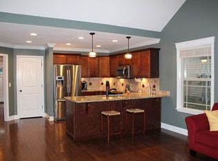 6885 Village Lake Cir, Chattanooga, TN 37412