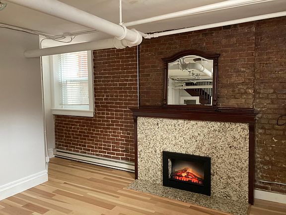5th image of 1650 N Emerson St #1