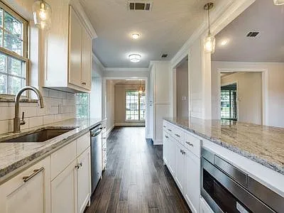 1806 Southridge Dr — Photo 8