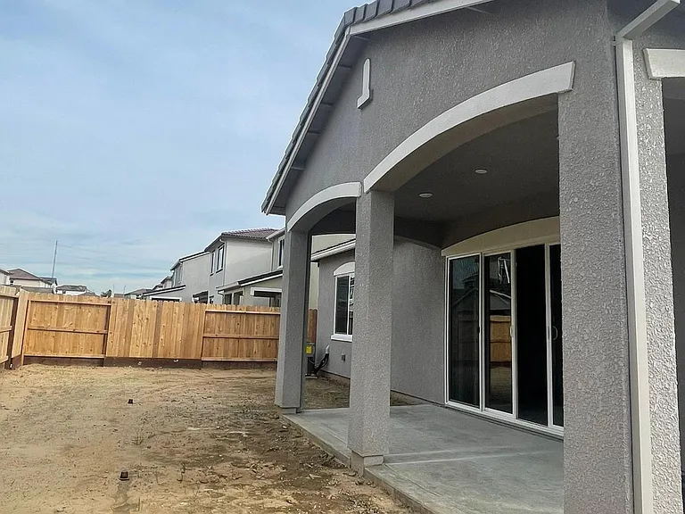 4955 Belles Ct — Photo 6